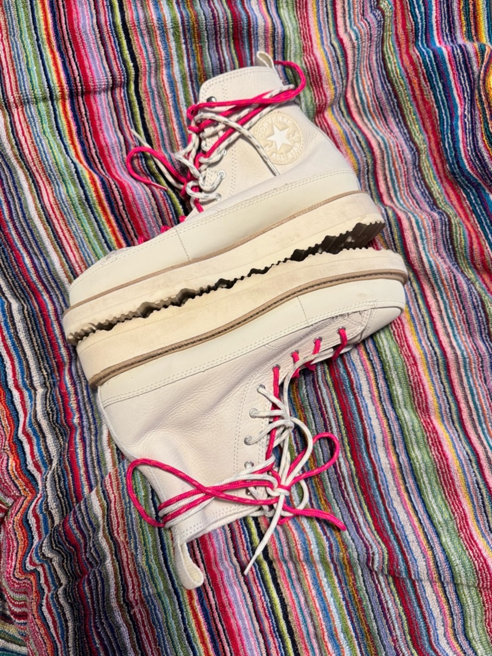 Converse Women's White and Pink High-Top Boots - Picture 10 of 10